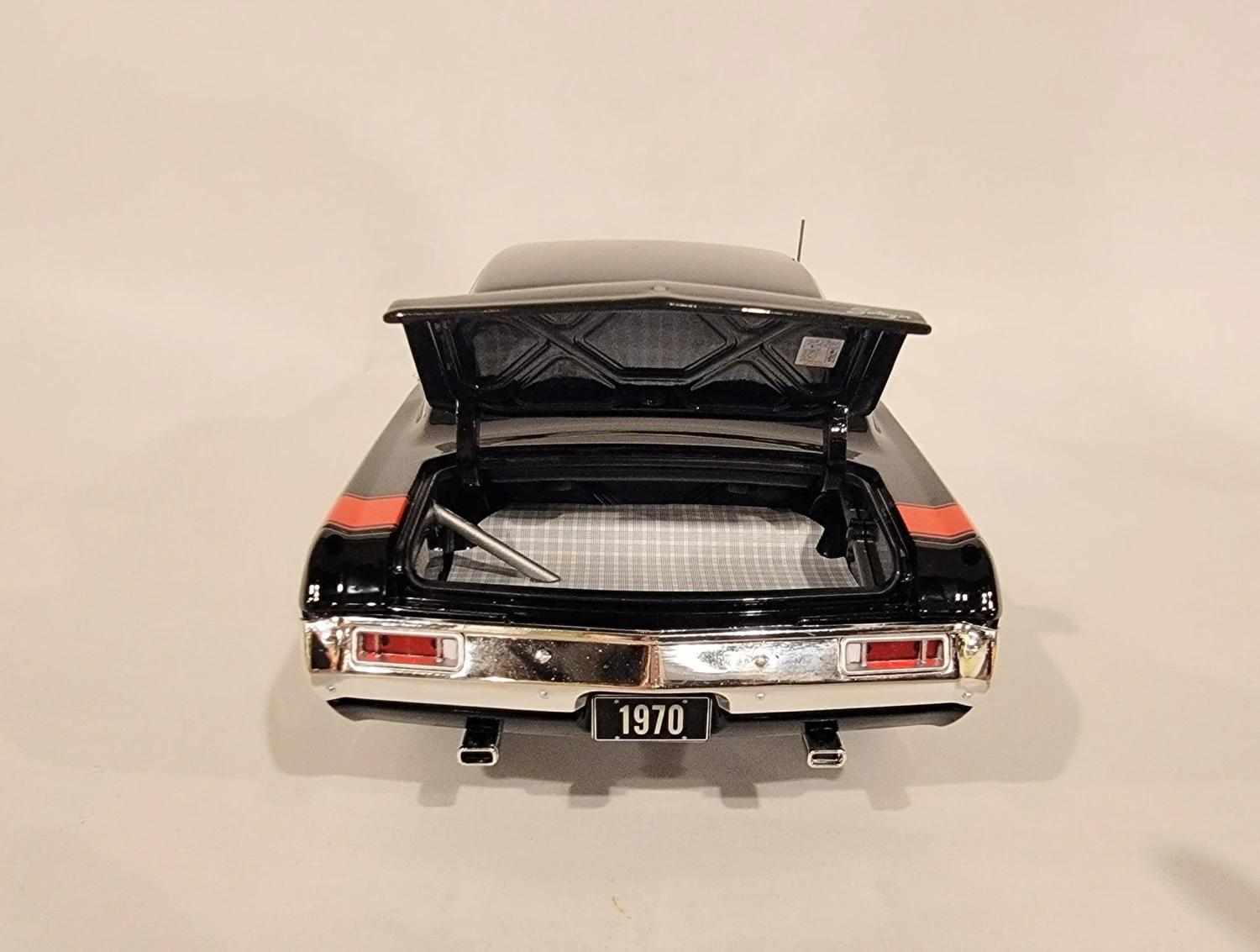 Acme 1/18 1970 Dodge Dart Swinger 340 Hobby Express Exclusive - Image 14