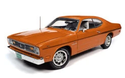 Auto World 1/18 1970 Plymouth Duster 340