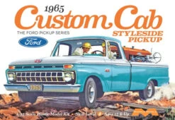 MÖBIUS 1/25 1965 Ford F-100 Custom Cab Styleside "Long Bed" Pickup